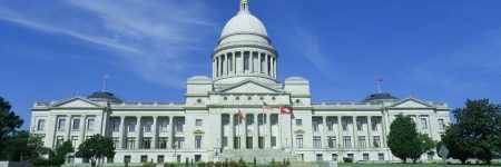 Arkansas Law Lets Spouses, Parents Sue Abortion Providers